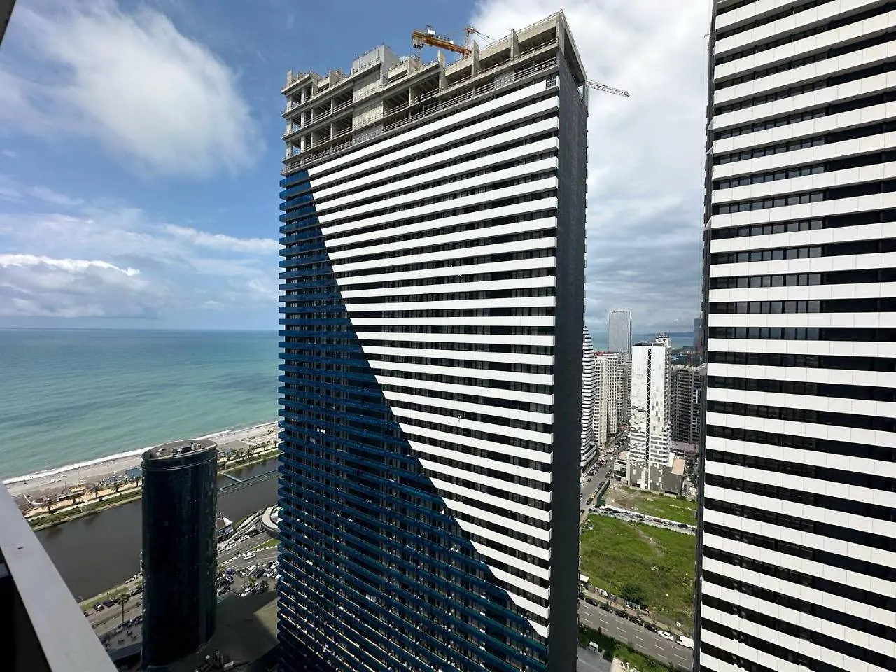 Orbi City Cozy Apartments With Black Sea View Batumi